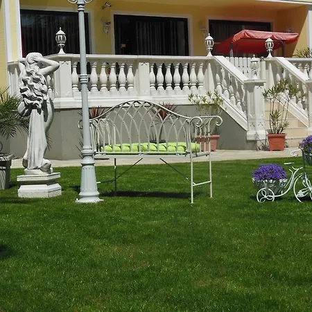 Beate Villach